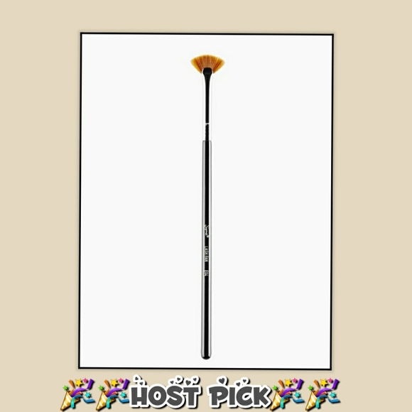 Sigma Beauty Other - Sigma Beauty Lash Fan Brush E04